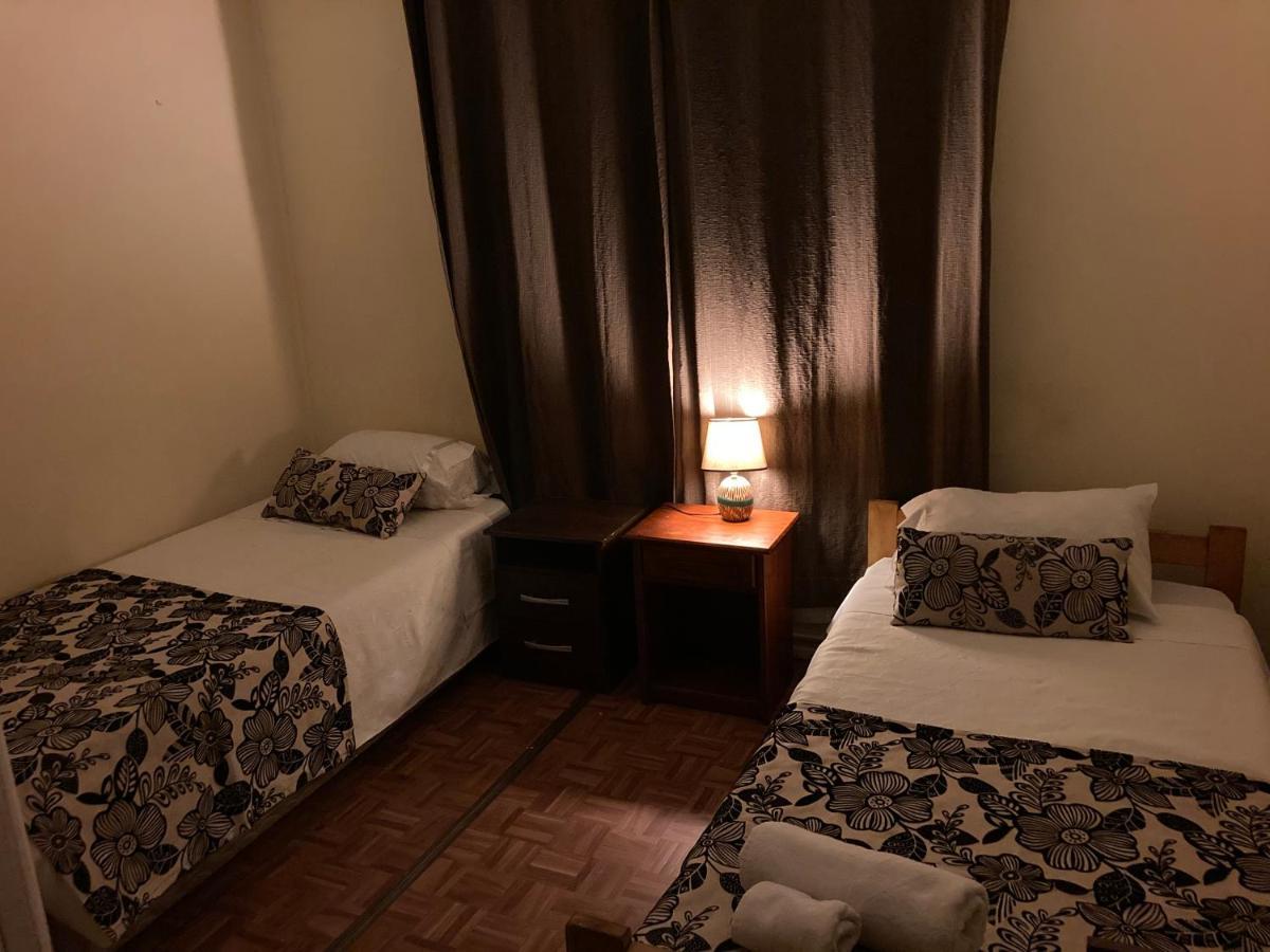 Hostal Hellen Пуерто Наталес Екстериор снимка