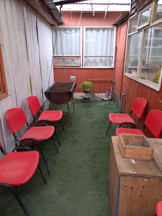 Hostal Hellen Пуерто Наталес Екстериор снимка