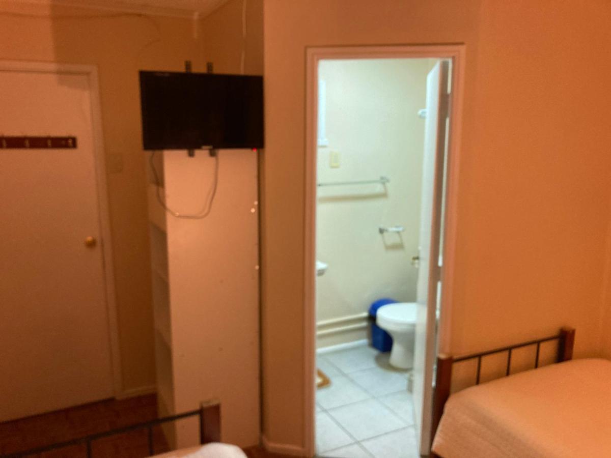 Hostal Hellen Пуерто Наталес Екстериор снимка