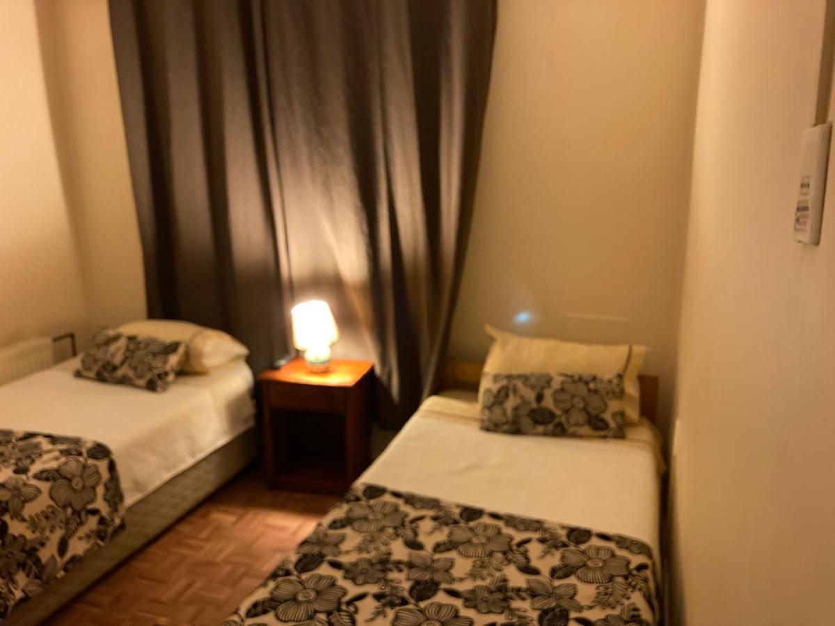 Hostal Hellen Пуерто Наталес Екстериор снимка