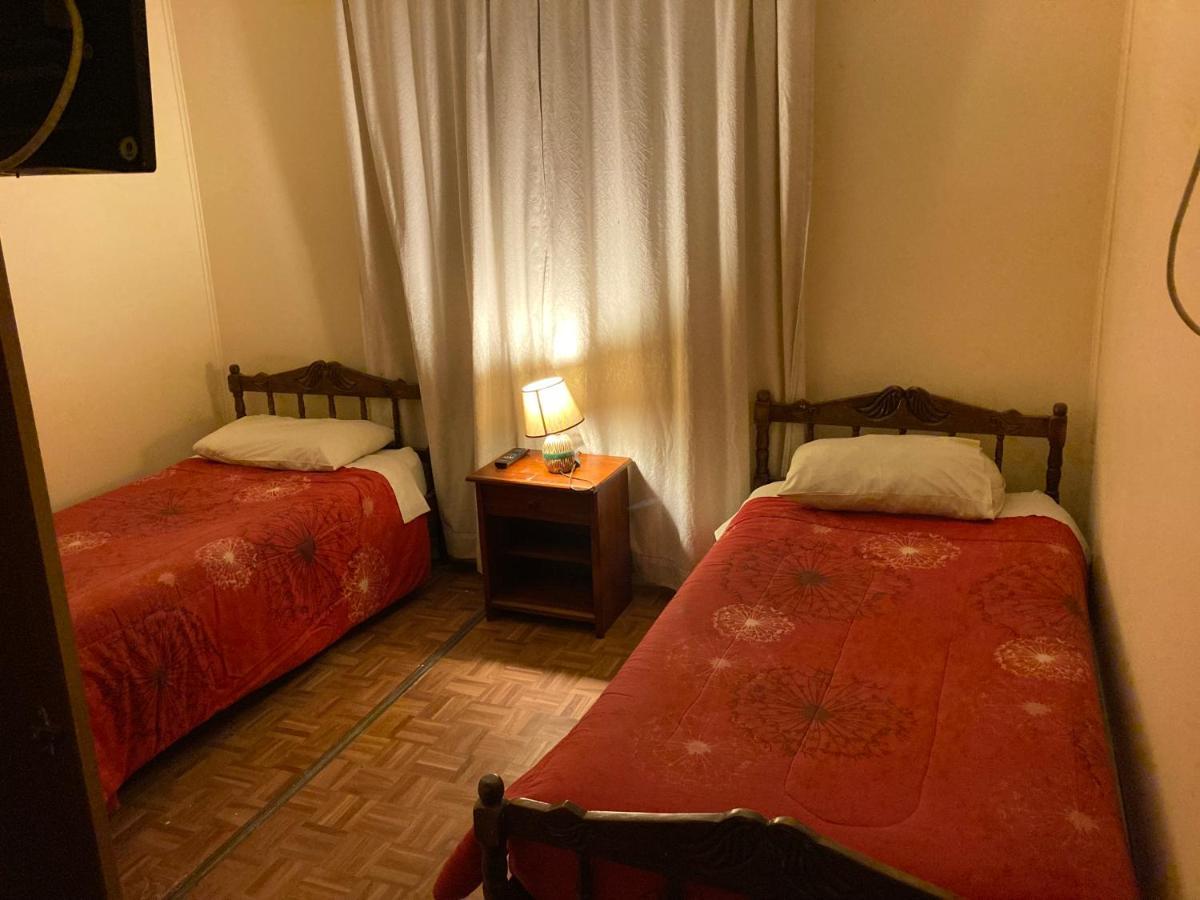 Hostal Hellen Пуерто Наталес Екстериор снимка